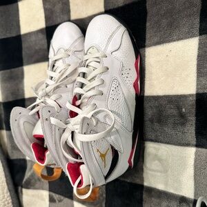 Boys Jordan’s size 6